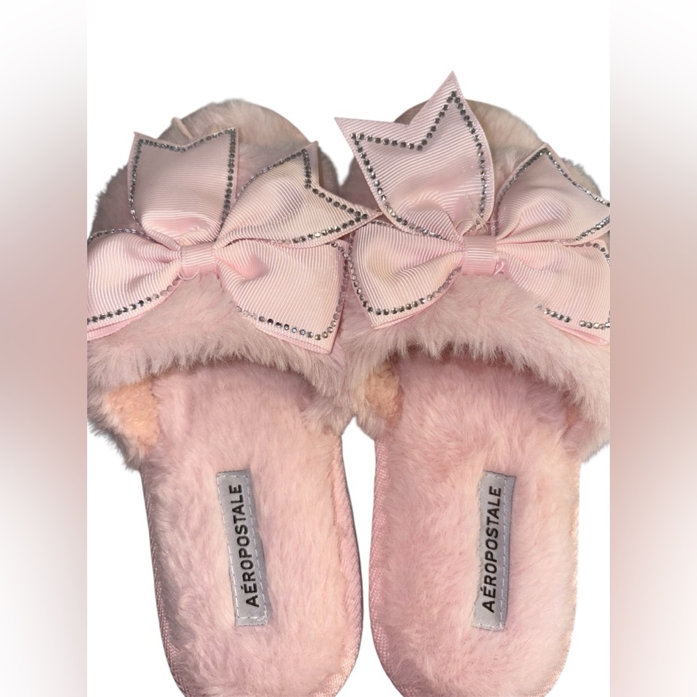 New Aeropostale kids Pink‎ Indoor or Outdoor Slippers